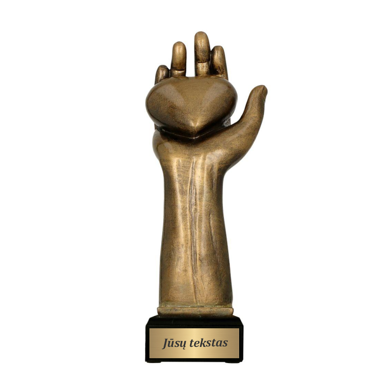 Statulėlė „Širdis delne“