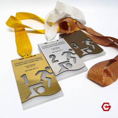 Kombinuotas akrilo medalis. Individualus dizainas. Nr.4