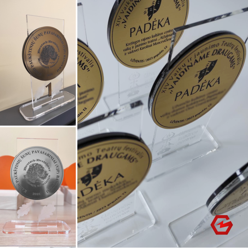 Organinio stiklo apdovanojimas su individualiu dizainu 