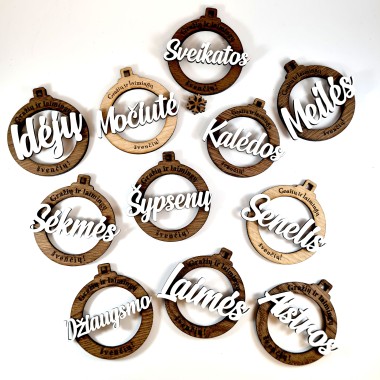 Medinis kalėdinis žaisliukas MEILĖS Medinis kalėdinis žaisliukas MEILĖS