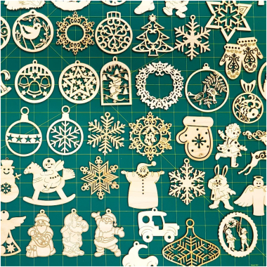 Kalėdinių žaisliukų rinkinys Kalėdinių žaisliukų rinkinys