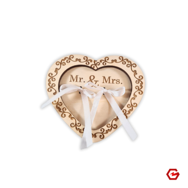 Padėkliukas vestuviniams žiedams širdelė "Mr. & Mrs."