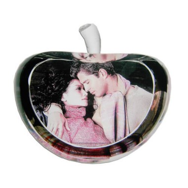 Foto kristalas obuolio formos 3,5x3 cm su Jūsų nuotrauka