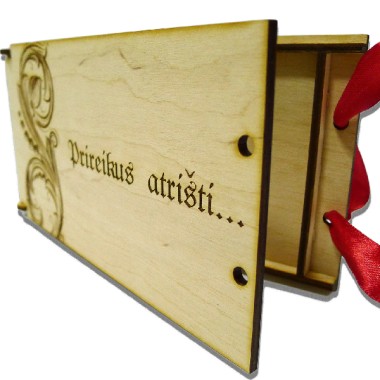 Medinis vokelis pinigams