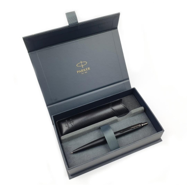 Rašiklis Parker Jotter XL Black su Parker dėklu. Elegantiškoje dėžutėje