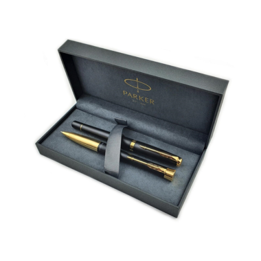 Stilingas Parker IM PIORO plunksnakočio ir TWIST rašiklio rinkinys. Firminėje dovanų dėžutėje 