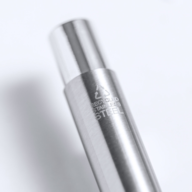 Nerūdijančio plieno tušinukas "Perdirbtas" Dovanų dėžutėje Nerūdijančio plieno tušinukas "Perdirbtas" Dovanų dėžutėje