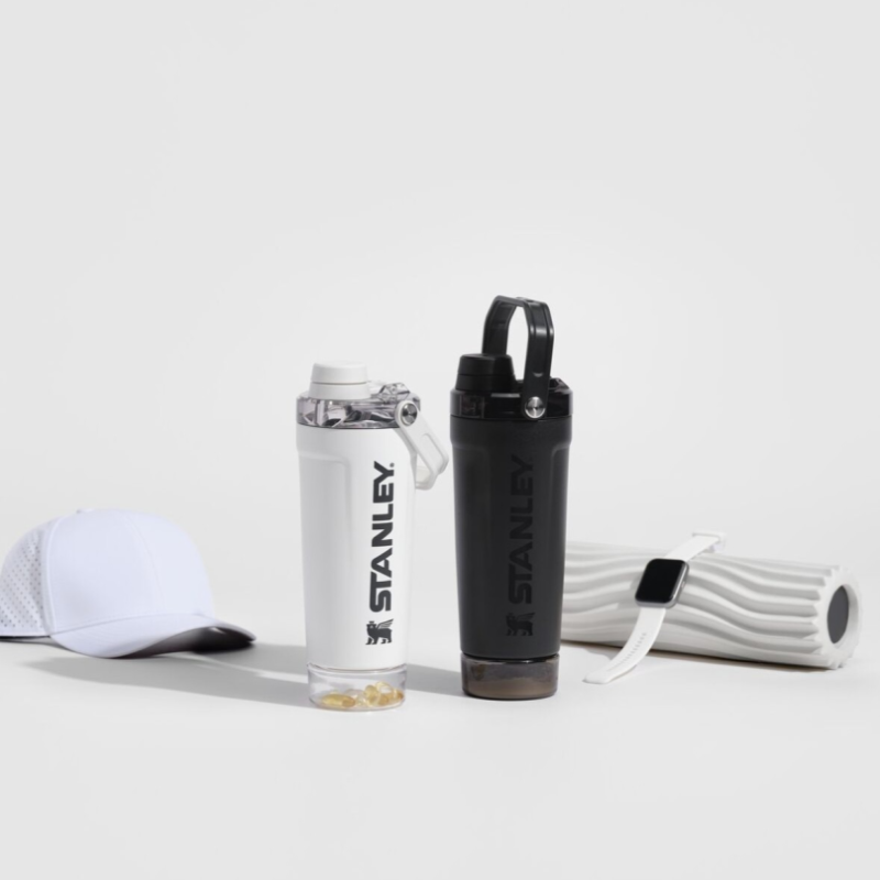 Gertuvė STANLEY Vitalize Shaker 0,59 L (balta). Nemokamas graviravimas