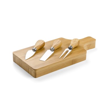 Pjaustymo lentelė sūriui su įrankiais