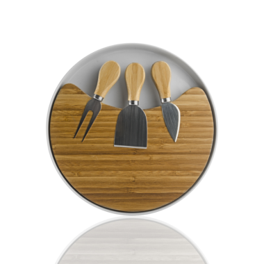 Pjaustymo lentelė sūriui su įrankiais