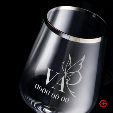 Graviruotų taurių komplektas jauniesiems. NR.9